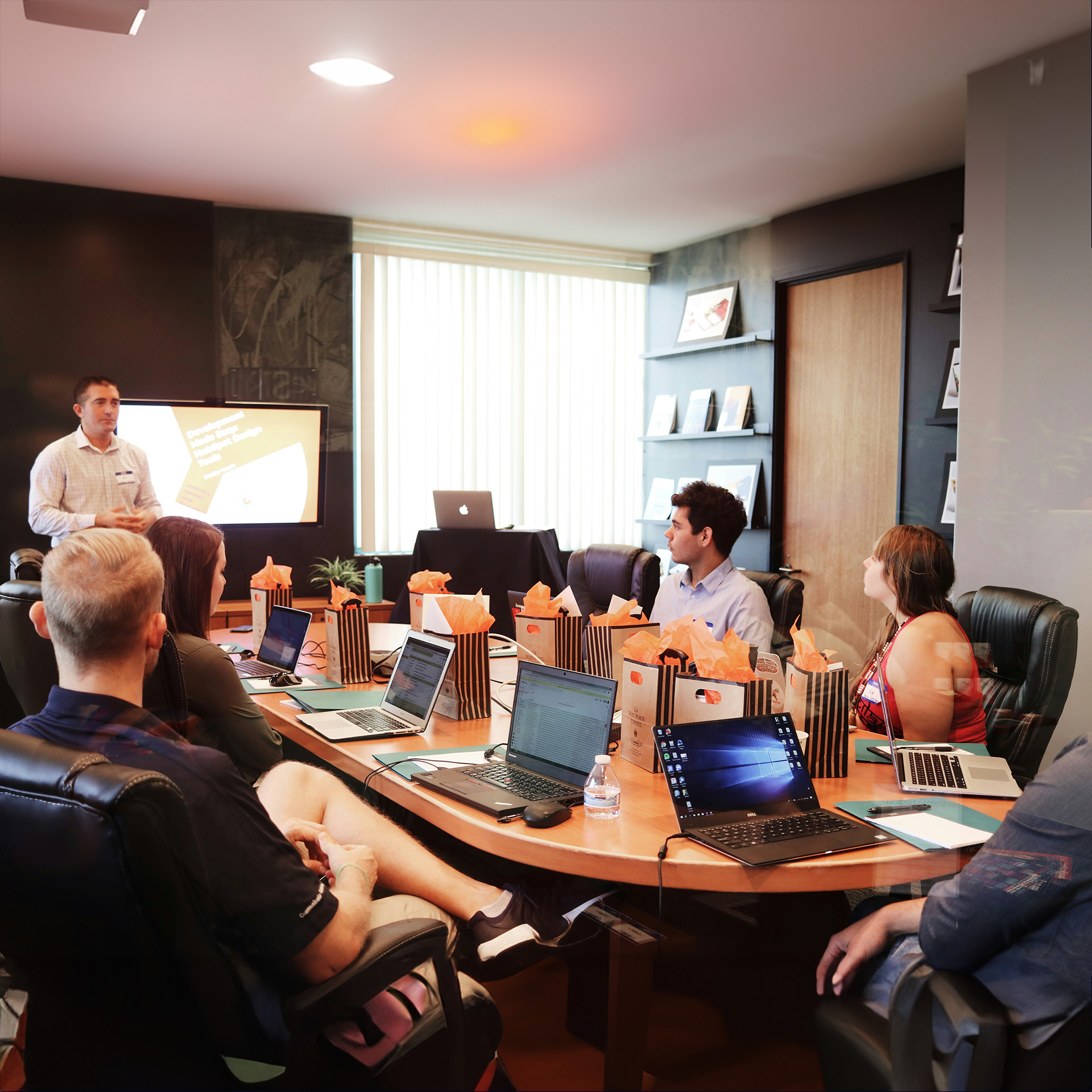 Read Now to Discover How Do HR Outsource Services Work